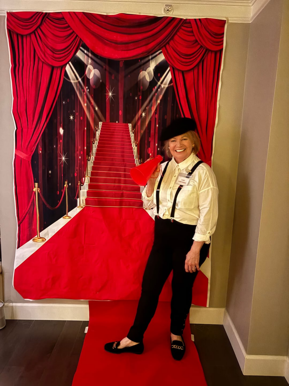 Hollywood Murder Mystery Party Decorations That Set the Scene